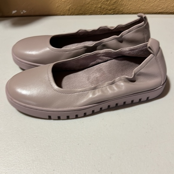 VIONIC UPTOWN BALLET SLIP ON. 7.5 Magnolia Dusk - Picture 2 of 7